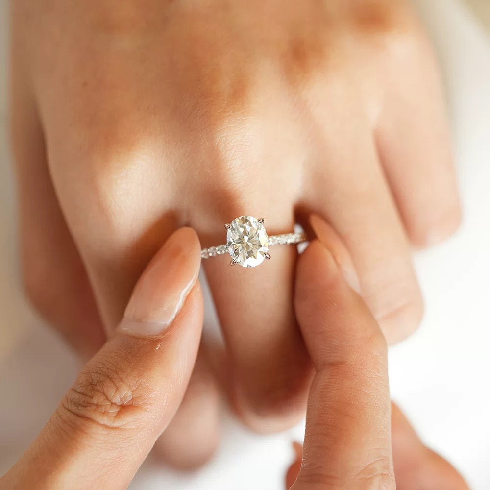 Refrain Oval Ring 3ct (Silver)