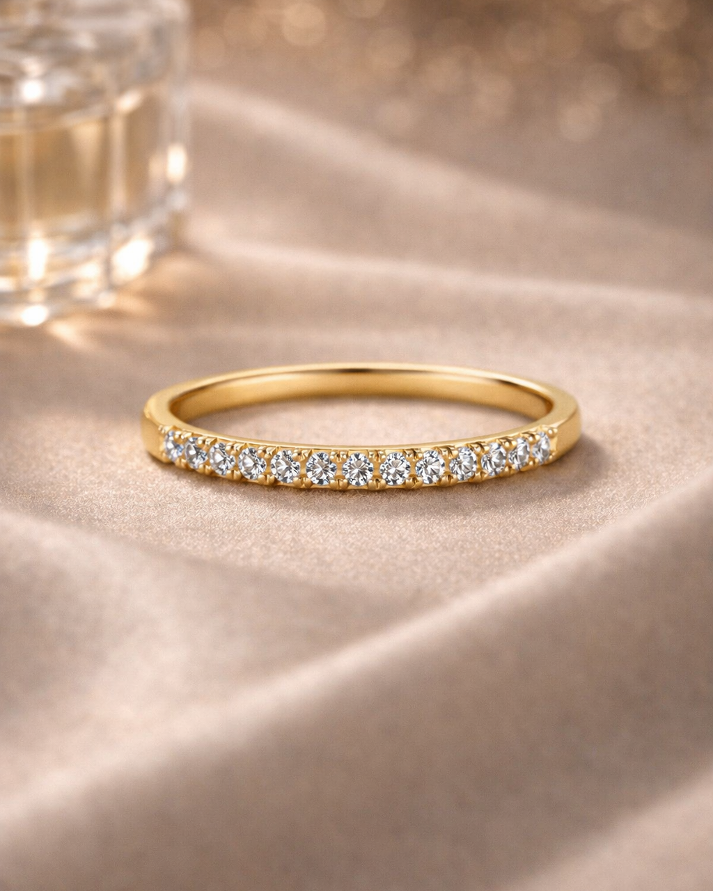 Loop Eternity Band  (Gold)