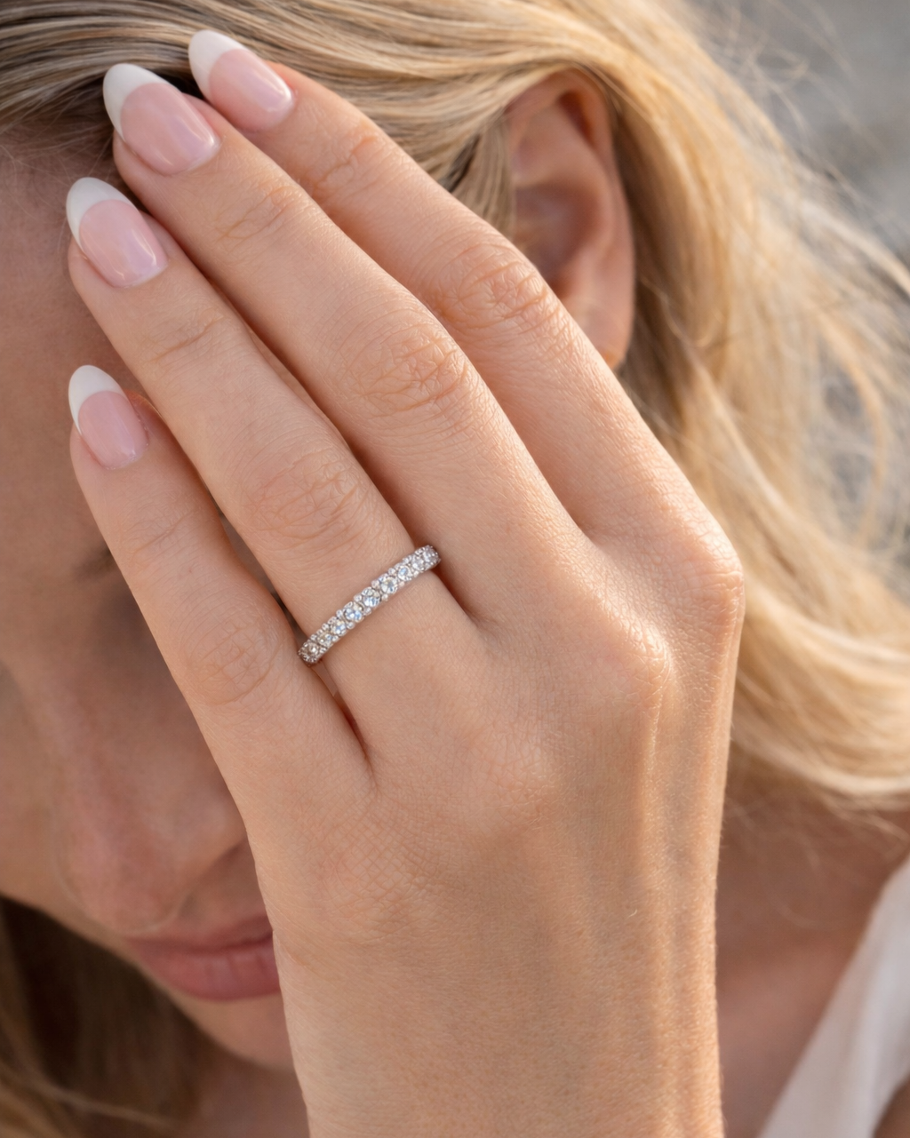 Loop Eternity Band  (Silver)